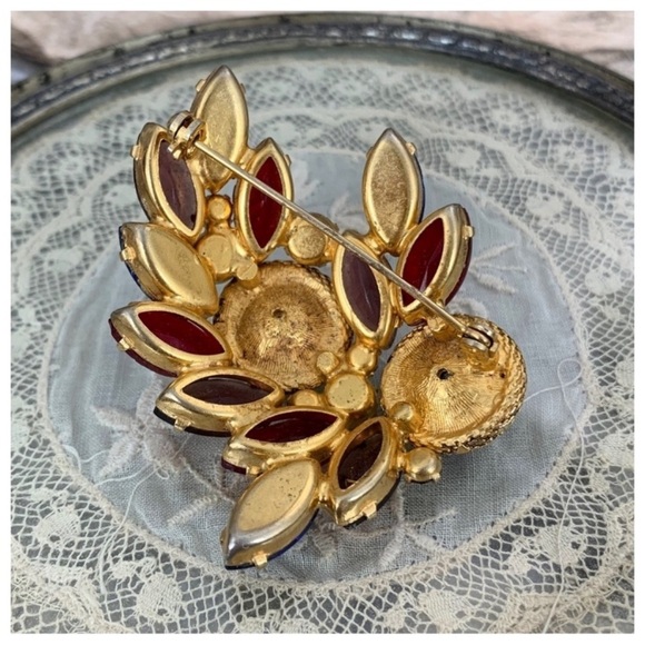 Vintage Owl Mask Rivoli Heliotrope Margarita Twisted Rope Rhinestones Brooch Pin - Picture 9 of 9
